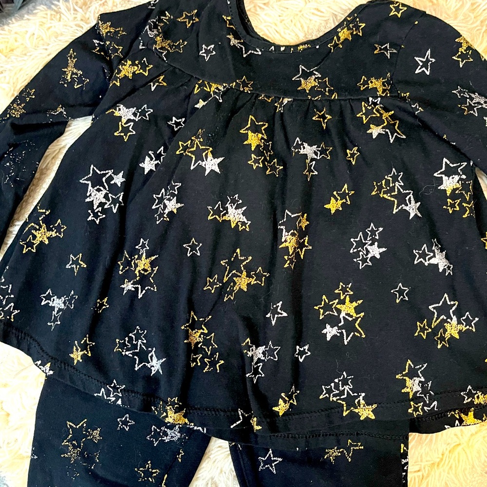 Size 3T Black with star pattern toddler outfit, gently used.
